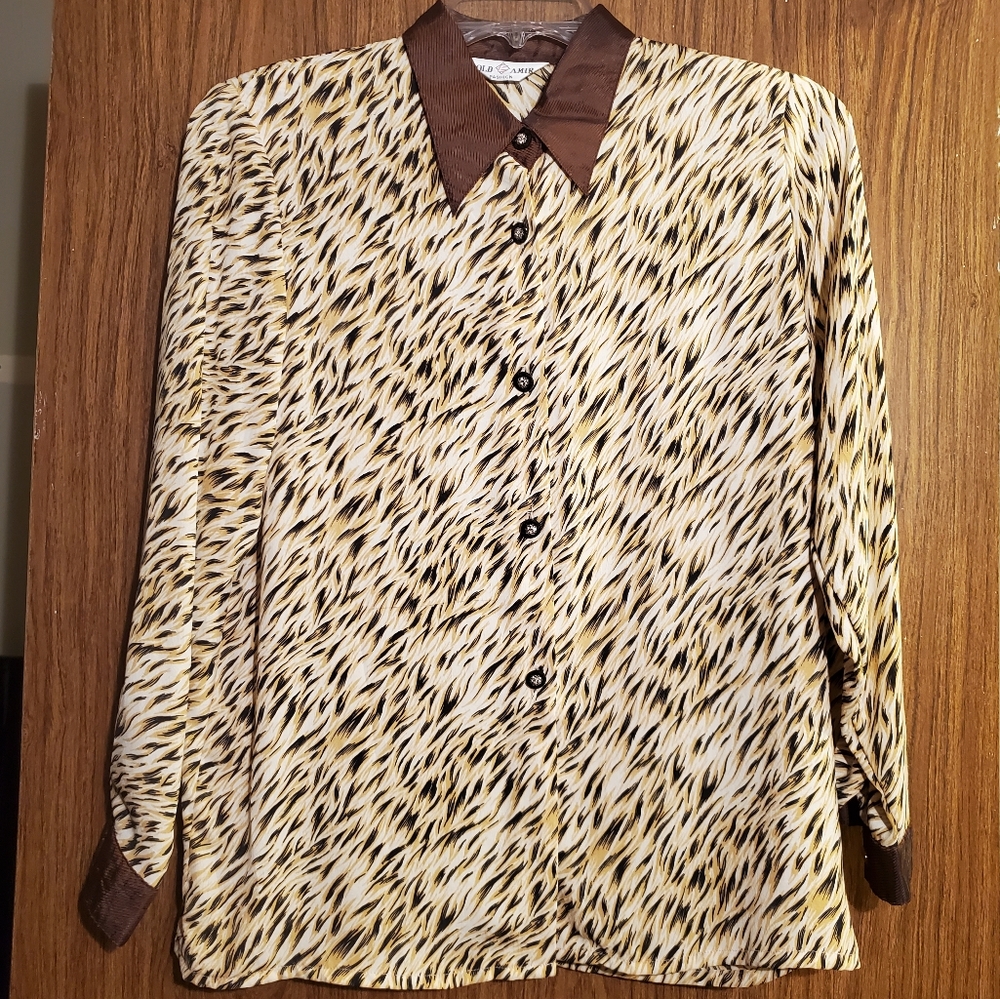Animal Print Buttoned Blouse